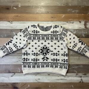 Barefoot Dreams Cozychic Fair Isle Snowflake motif Pullover Sweater Cream Black